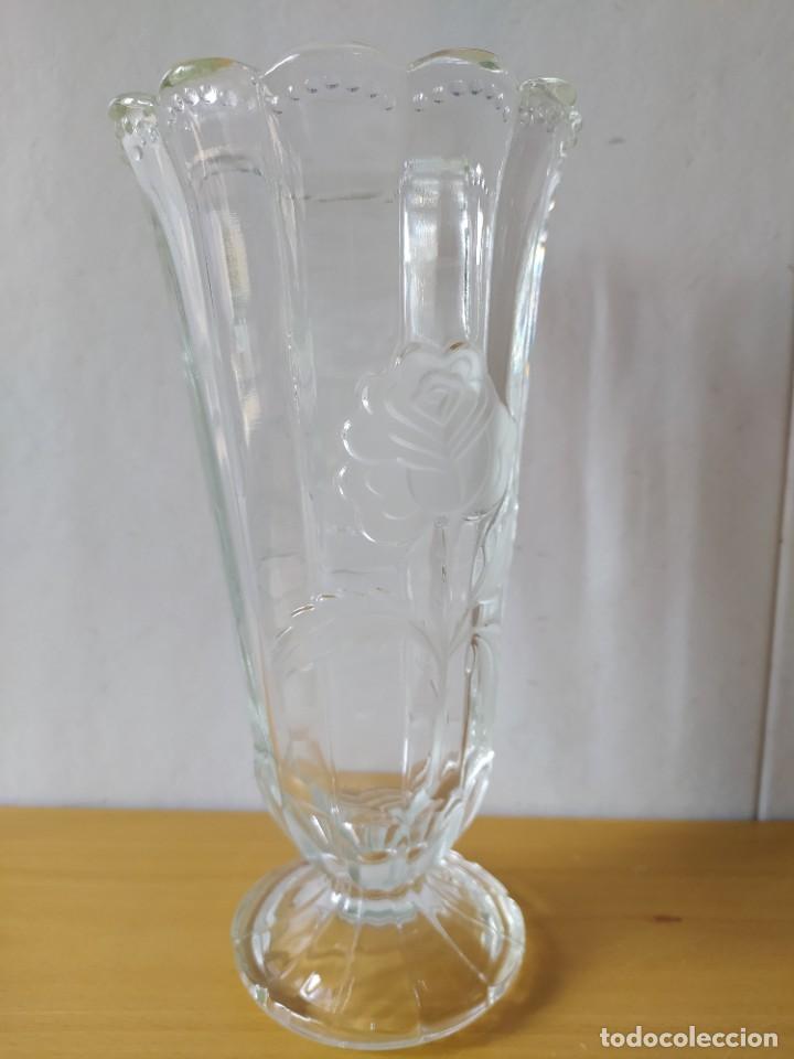 Antig&uuml;edades: ANTIGUO FLORERO CRISTAL, 23 CMS, 1 KILO. - Foto 1