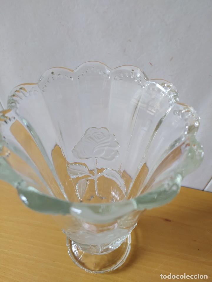 Antig&uuml;edades: ANTIGUO FLORERO CRISTAL, 23 CMS, 1 KILO. - Foto 8