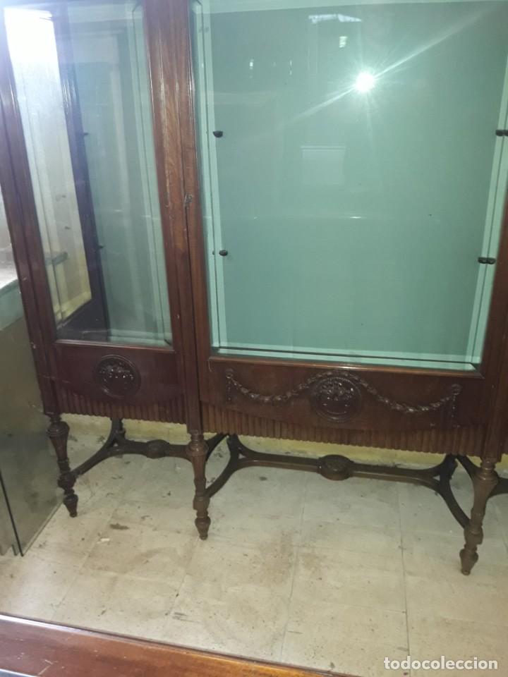 Antig&uuml;edades: Vitrina siglo XIX - Foto 4