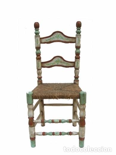 Antig&uuml;edades: Silla decorada. (PIEZA &Uacute;NICA A MEDIDA PARA EL CLIENTE) - Foto 1