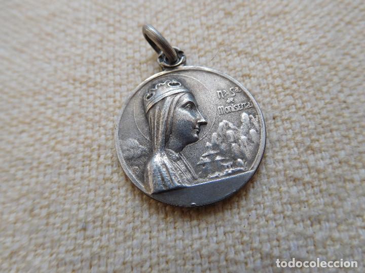 Antiguidades: Medalla de plata de la Virgen de Montserrat