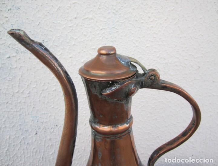 Antig&uuml;edades: Tetera de cobre, repujado SXIX - Foto 2