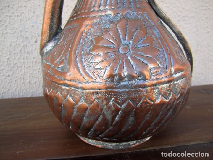 Antig&uuml;edades: Tetera de cobre, repujado SXIX - Foto 3