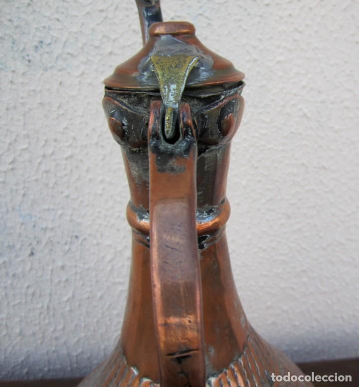 Antig&uuml;edades: Tetera de cobre, repujado SXIX - Foto 4