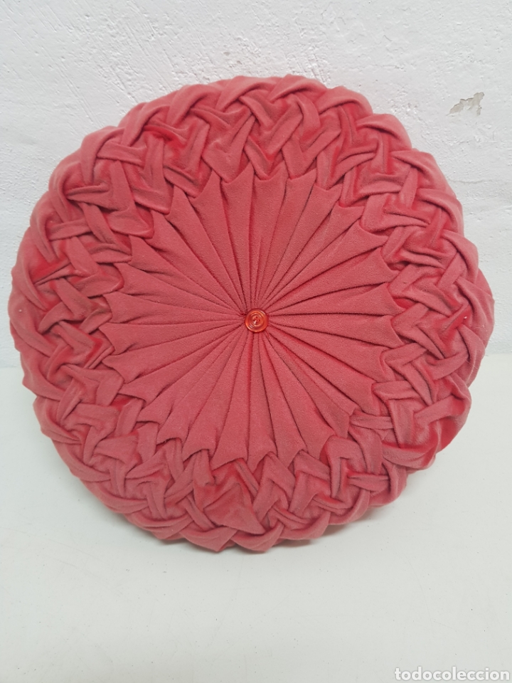 Antig&uuml;edades: Cojon redondo rojo - Foto 1