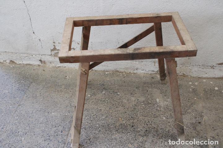 Antig&uuml;edades: banqueta soporte pie de barril - Foto 3