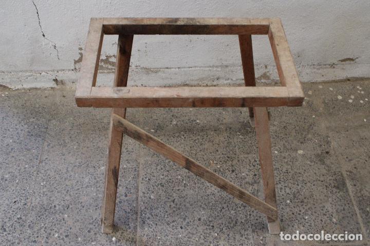 Antig&uuml;edades: banqueta soporte pie de barril - Foto 4