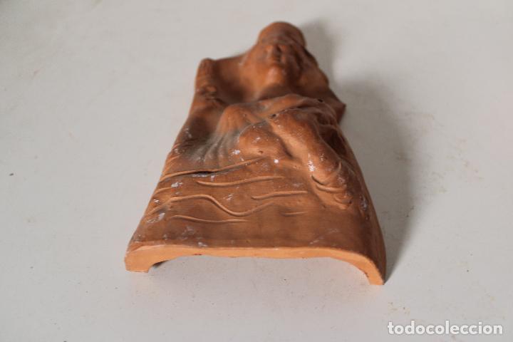 Antig&uuml;edades: figura busto de mujer - Foto 2