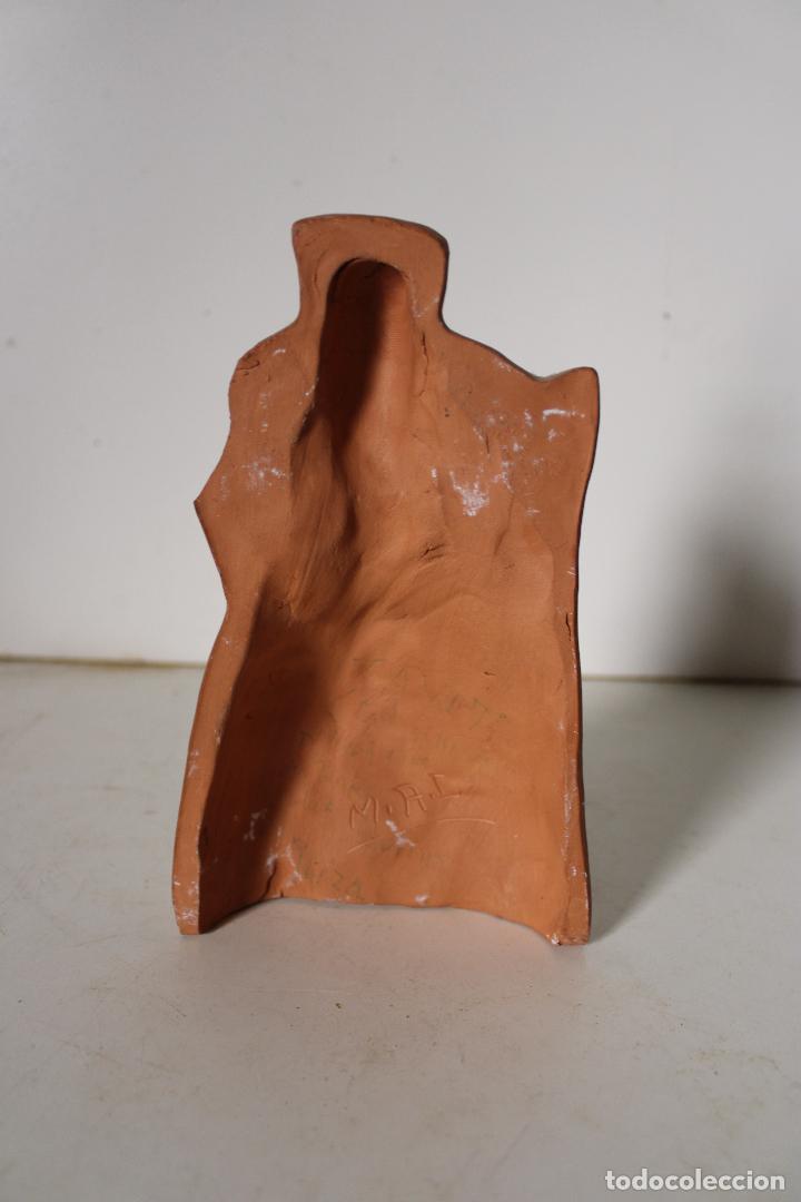 Antig&uuml;edades: figura busto de mujer - Foto 4