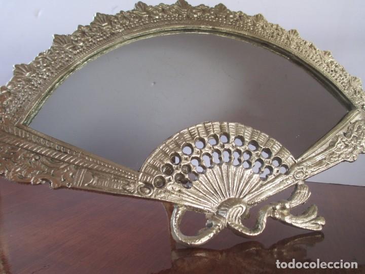 Antig&uuml;edades: ESPEJO ABANICO DE BRONCE - Foto 3