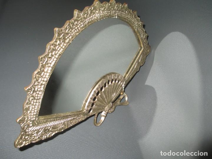 Antig&uuml;edades: ESPEJO ABANICO DE BRONCE - Foto 1