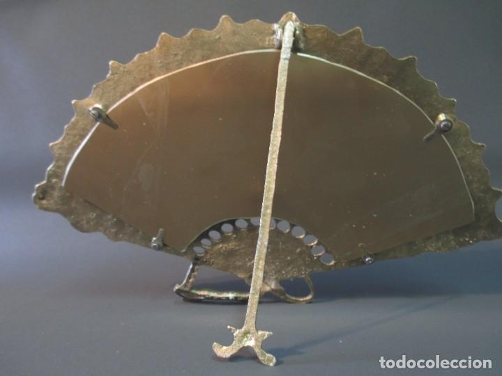 Antig&uuml;edades: ESPEJO ABANICO DE BRONCE - Foto 3