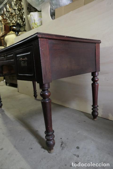 Antig&uuml;edades: Antiguo escritorio de la ditada. Madera caoba - Foto 16