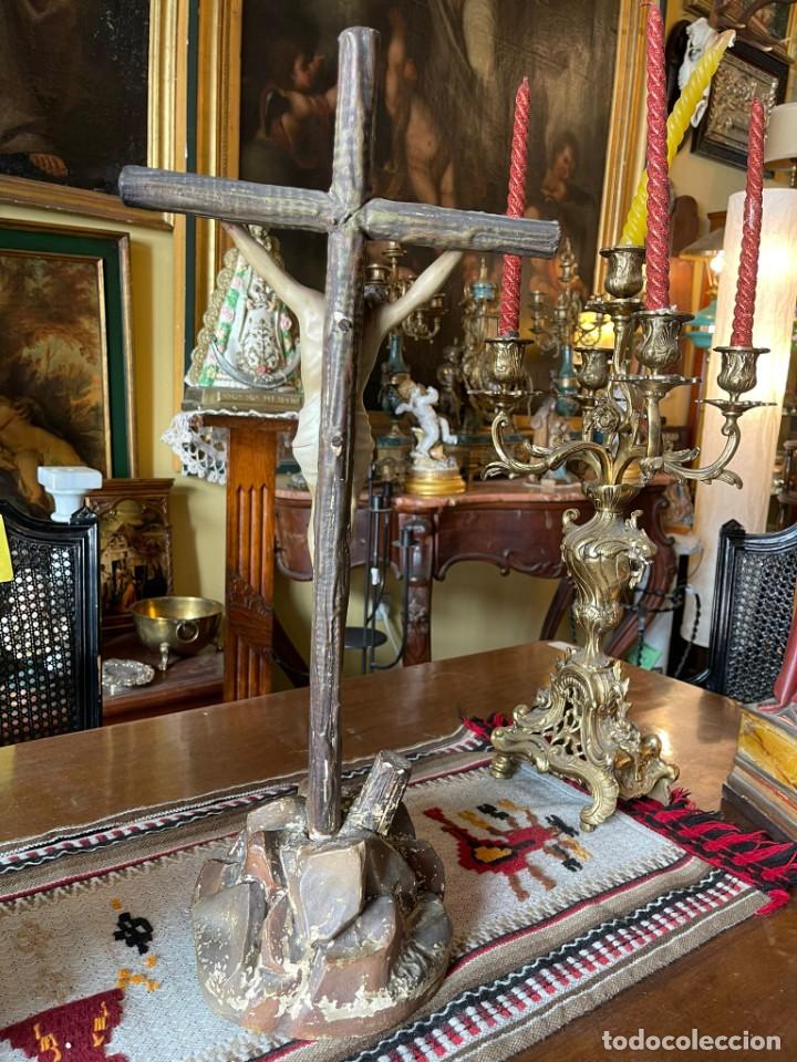 Antig&uuml;edades: Crucifijo de sobremesa - Foto 7