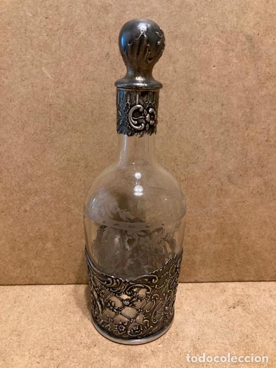 Antig&uuml;edades: Botella alemana con plata - Foto 1