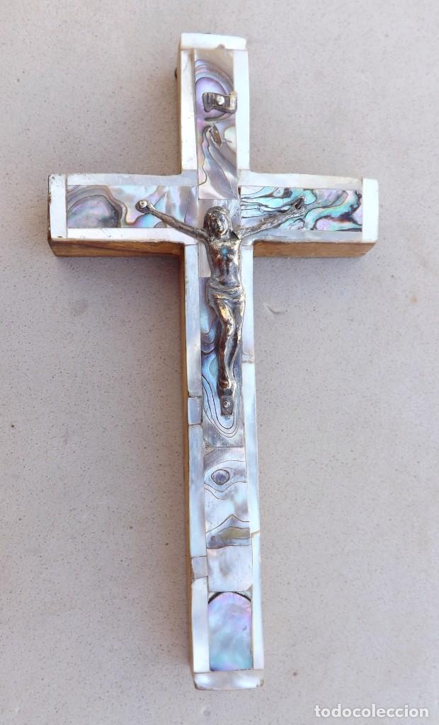 Antig&uuml;edades: CRUZ DE JERUSALEN DE MADERA Y NACAR - Foto 1