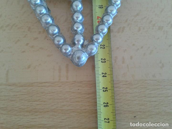 Antig&uuml;edades: SALVAMANTEL EN BRONCE LACADO PLATA - Foto 7