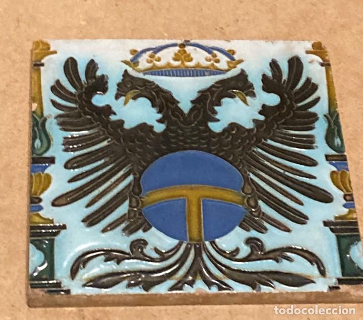 Antig&uuml;edades: Pareja de azulejos con &aacute;guila bic&eacute;fala - Foto 7