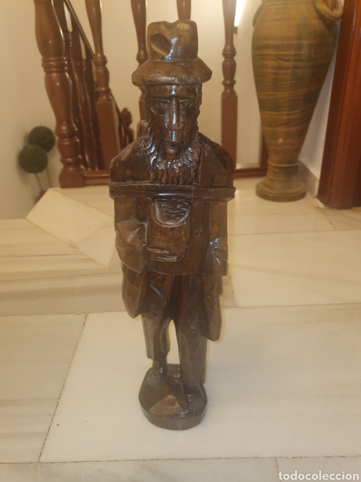Antig&uuml;edades: Antigua Figura tallada en madera - Foto 1