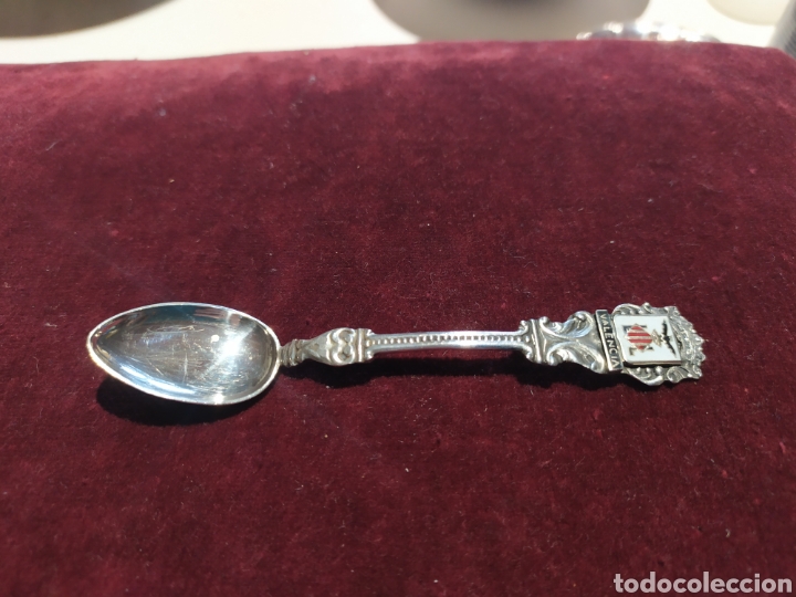 Antig&uuml;edades: Cucharilla de plata con escudo Valencia - Foto 1