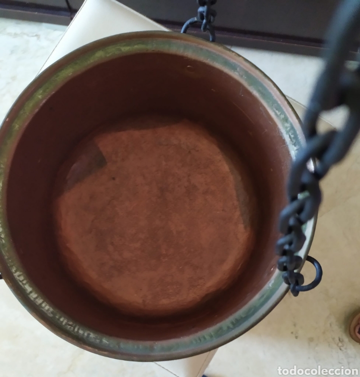 Antig&uuml;edades: Cazuela caldero de cobre con cadena - Foto 8
