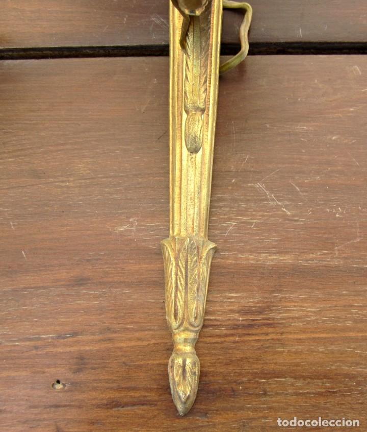 Antig&uuml;edades: Pareja de apiques de 1 luz en bronce - Foto 3