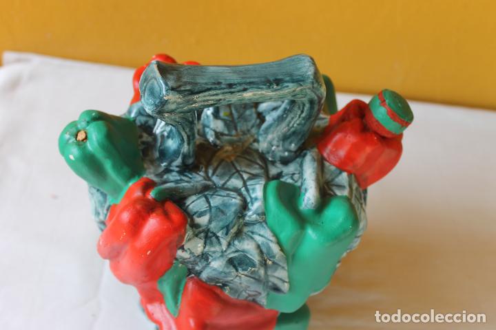 Antig&uuml;edades: BOTIJO CANTARA CON PIMIENTOS MANISES - Foto 8