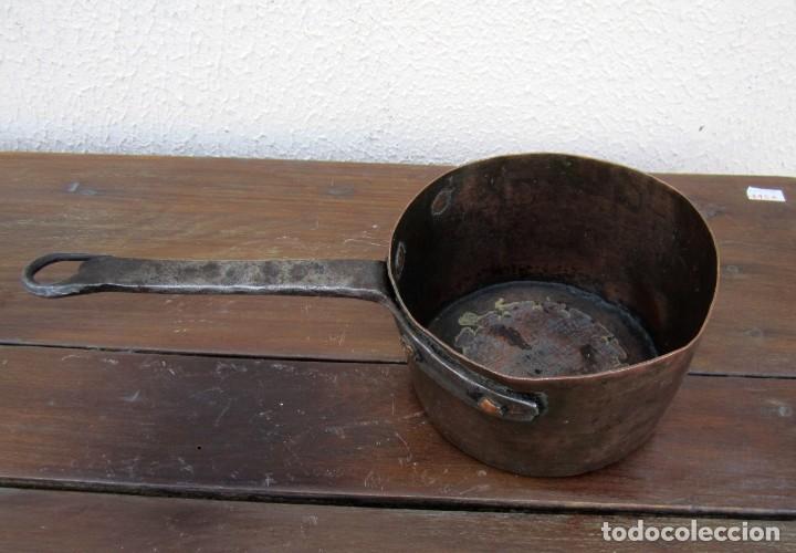 Antig&uuml;edades: Cazo de cobre y hierro - Foto 2
