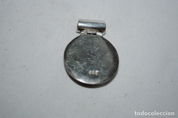 Antig&uuml;edades: COLGANTE DE PLATA , Y AGATA ROJA . - Foto 4