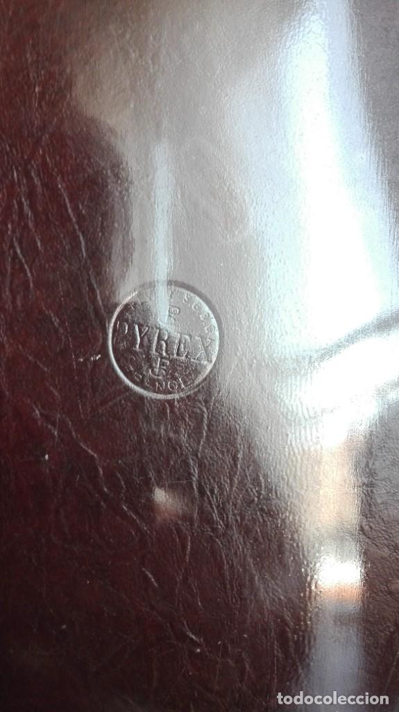 Antig&uuml;edades: Fuente de cristal pyrex - Foto 2