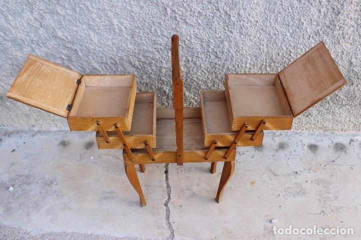 Antig&uuml;edades: costurero de madera 3 pisos - Foto 6