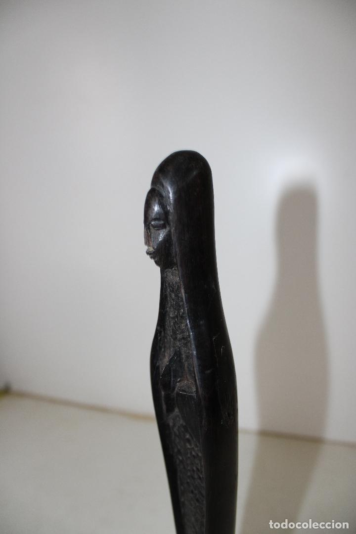 Antig&uuml;edades: virgen talla madera - Foto 3