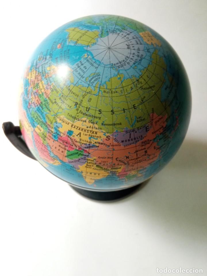 Antig&uuml;edades: Globo terraqueo sobre mesa Michelin - Foto 6