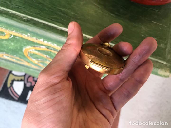 Antig&uuml;edades: Hostiario, caja antiguo de lat&oacute;n - Foto 5