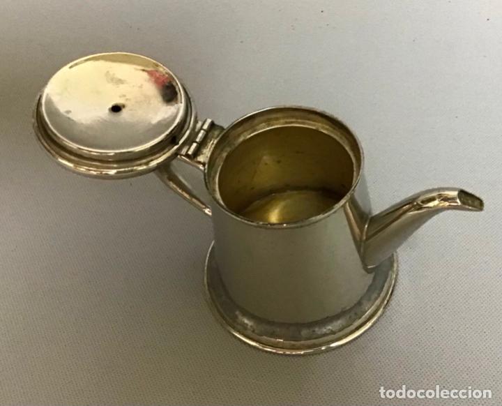 Antig&uuml;edades: CAFETERA PLATEADA - Foto 2