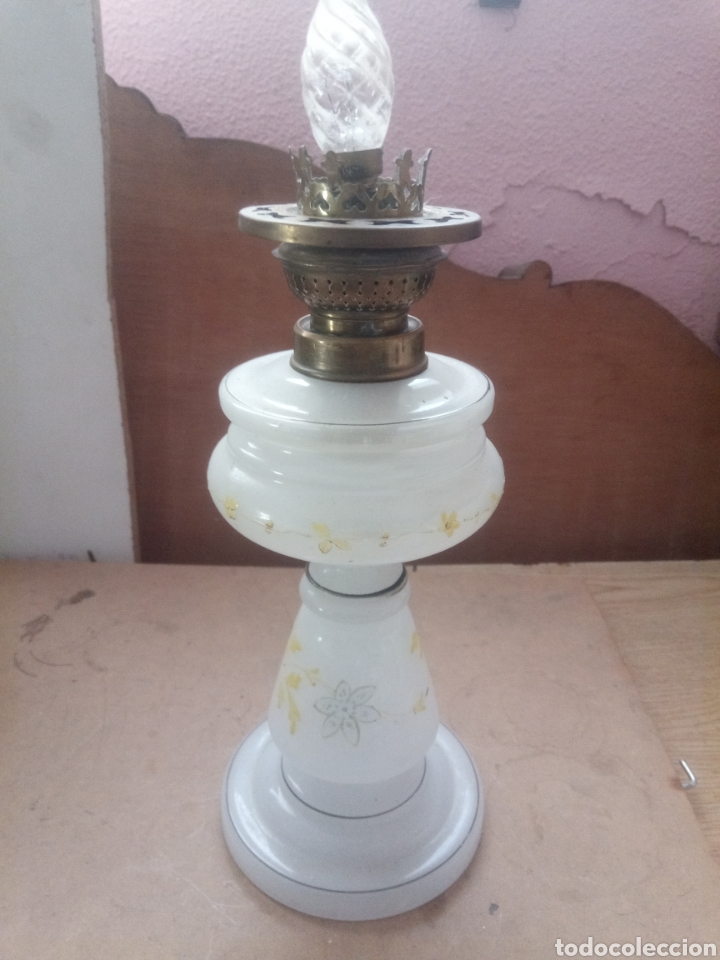 Antig&uuml;edades: Quinqu&eacute; antiguo de opalina - Foto 1