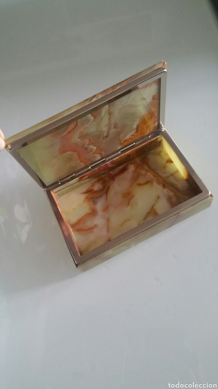 Antig&uuml;edades: Caja de alabastro, veteada en verde y marr&oacute;n. - Foto 2