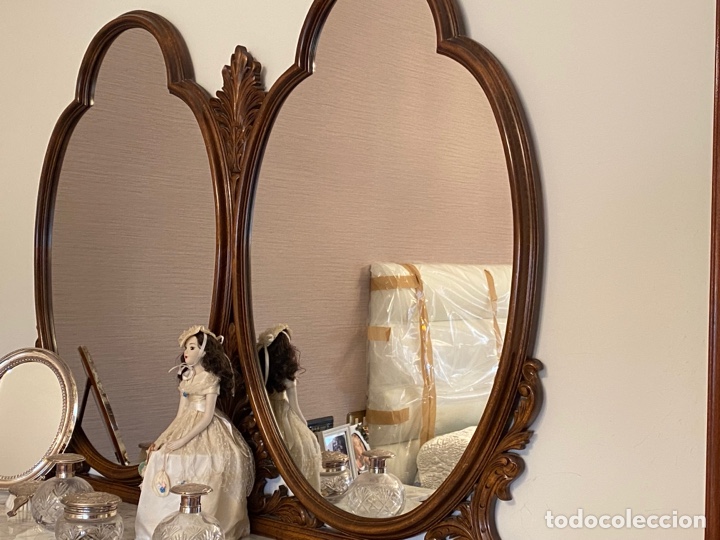 Antigüedades: Comoda con espejo doble y encimera de mármol. Mesitas de noche a juego - Foto 5 - 280981518