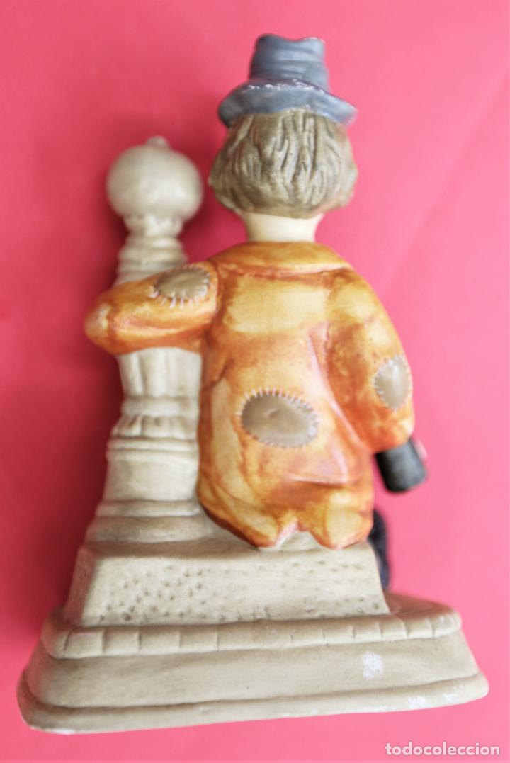 Antig&uuml;edades: Figura de un borracho - Foto 2