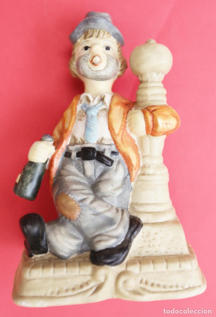 Antig&uuml;edades: Figura de un borracho - Foto 1