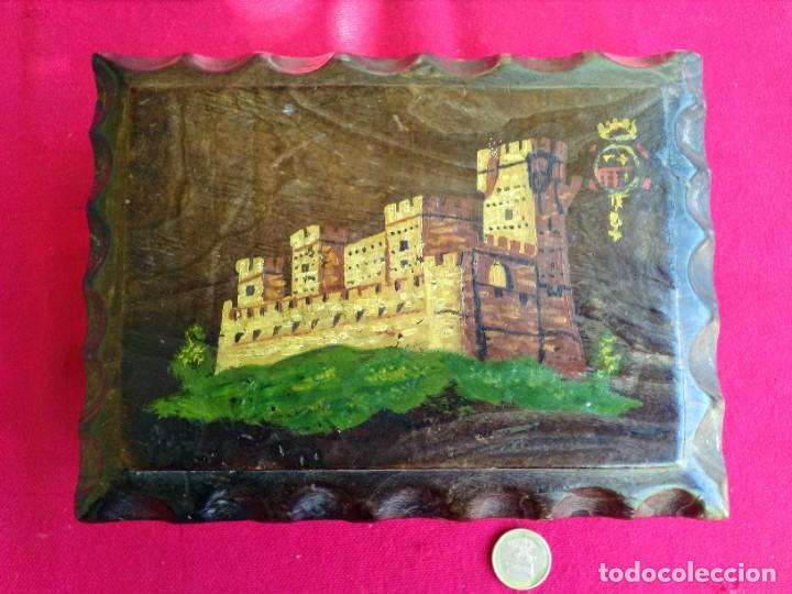 Antig&uuml;edades: Caja ba&uacute;l antiguo de madera - Foto 3