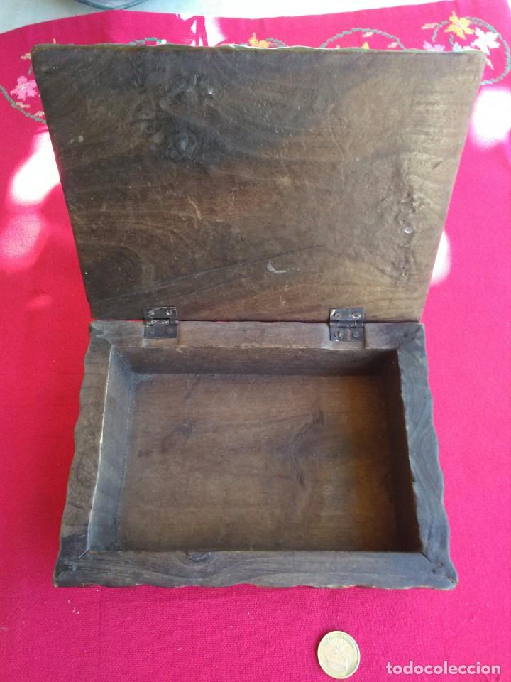 Antig&uuml;edades: Caja ba&uacute;l antiguo de madera - Foto 4