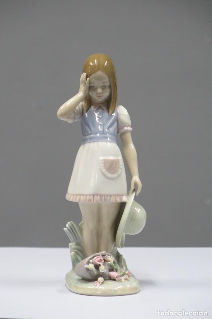 Antig&uuml;edades: FIGURA NI&Ntilde;A. LLADRO - Foto 1