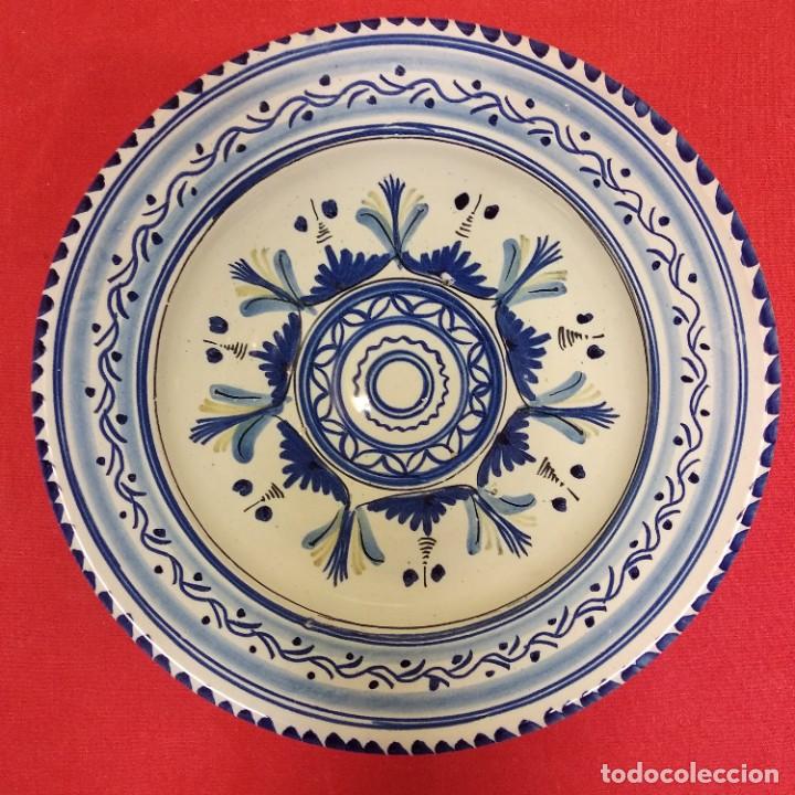 Antig&uuml;edades: PLATO ARTESANO# DIAMETRO:26CM. - Foto 1