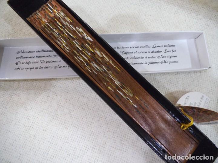 Antig&uuml;edades: ABANICO &uml;CARBONELL &uml; MADERA ( JAZM&Iacute;N - BLANCO ) - Foto 17