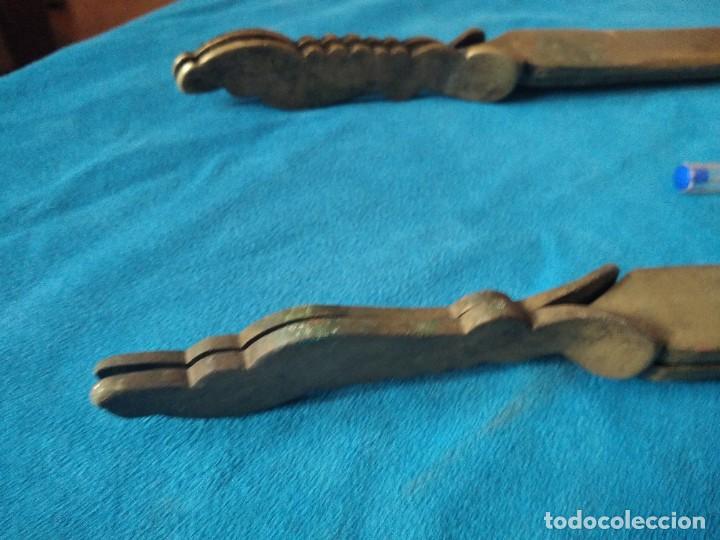 Antig&uuml;edades: tenazas bronce chimenea - Foto 7