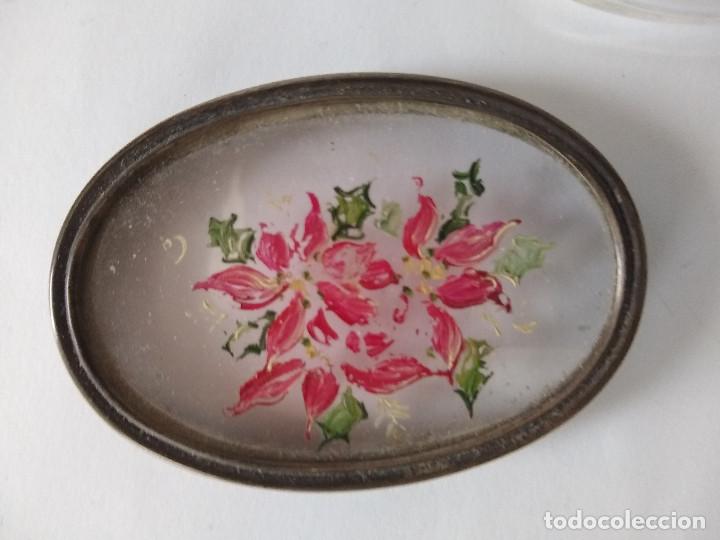 Antigüedades: Antigua cajita ovalada en cristal decorada con flores pintadas a mano Siglo XIX - Foto 4 - 50633729