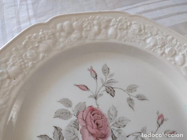Antigüedades: Preciosa fuente de porcelana Crown ducal a.g.r ducal rose,rosas rosas y relieves.england,años 20 - Foto 5 - 282974228