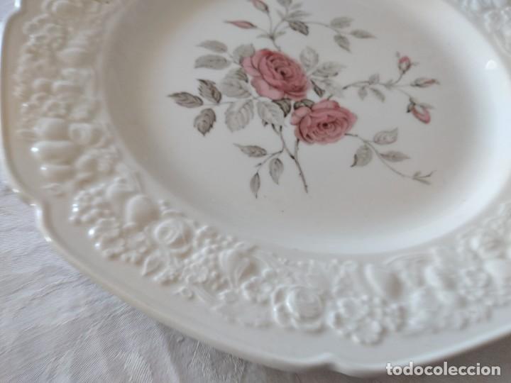 Antigüedades: Preciosa fuente de porcelana Crown ducal a.g.r ducal rose,rosas rosas y relieves.england,años 20 - Foto 6 - 282974228