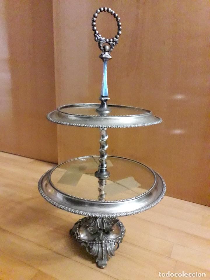 Antig&uuml;edades: Frutero metal ba&ntilde;ado en plata - Foto 1